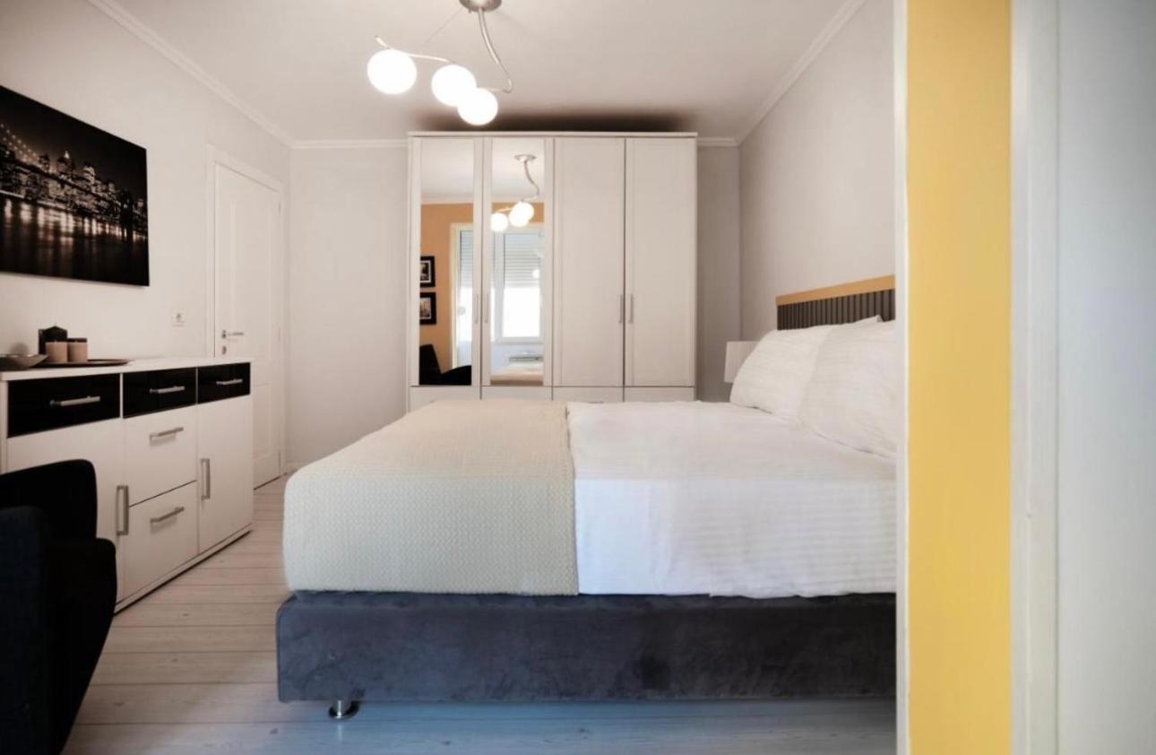 Euphoria Apartments Тирана Экстерьер фото